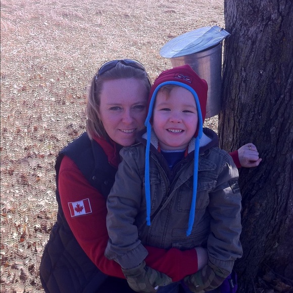 Meet your Posher, Jennifer - Picture 3 of 3